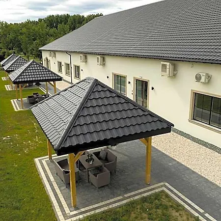 Ośrodek wypoczynkowy Miedziana Perła *